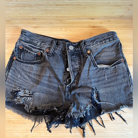Levi’s short - Picture 1 of 2